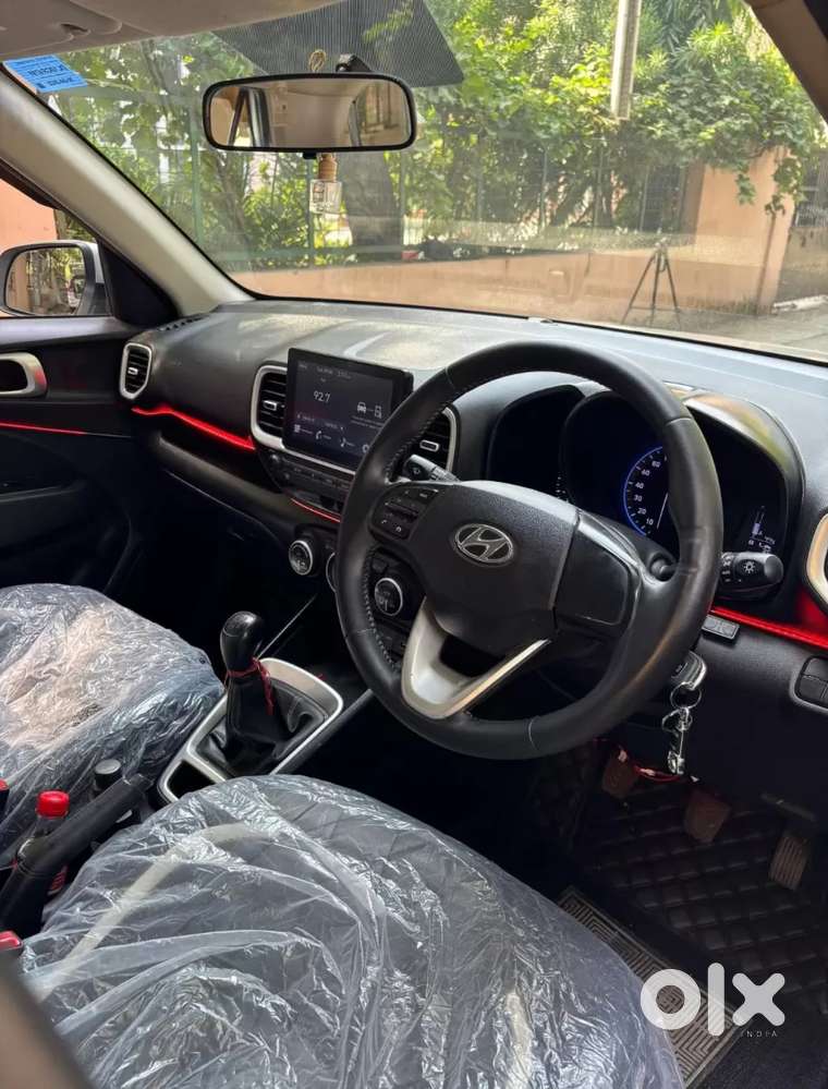 Hyundai Venue 1.2 S (o), 2022, Petrol