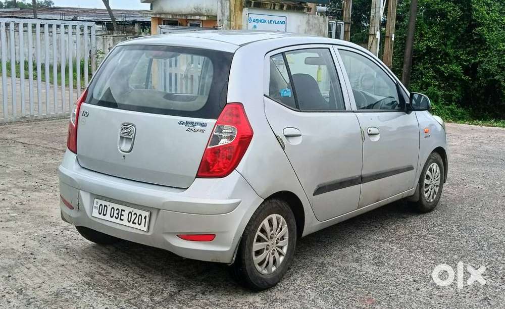 Hyundai I10 Sportz, 2015, Petrol