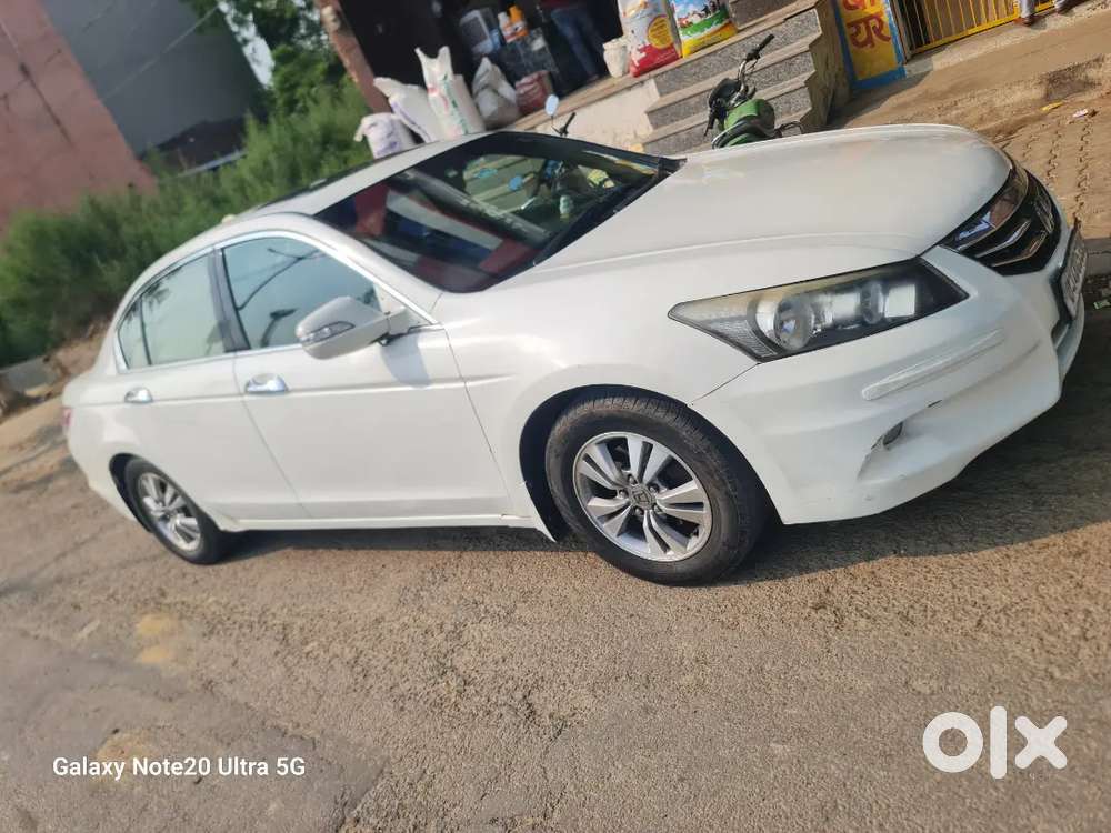 Honda Accord Petrol 2012