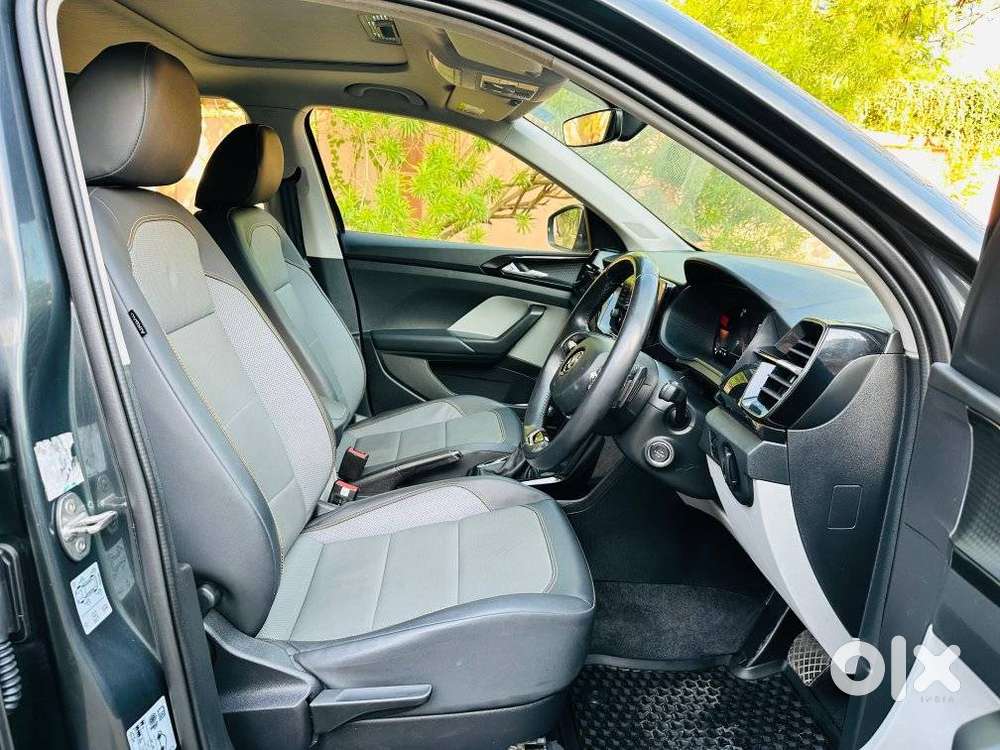 Skoda Kushaq 1.0 Tsi Style At (6 Airbags), 2022, Petrol