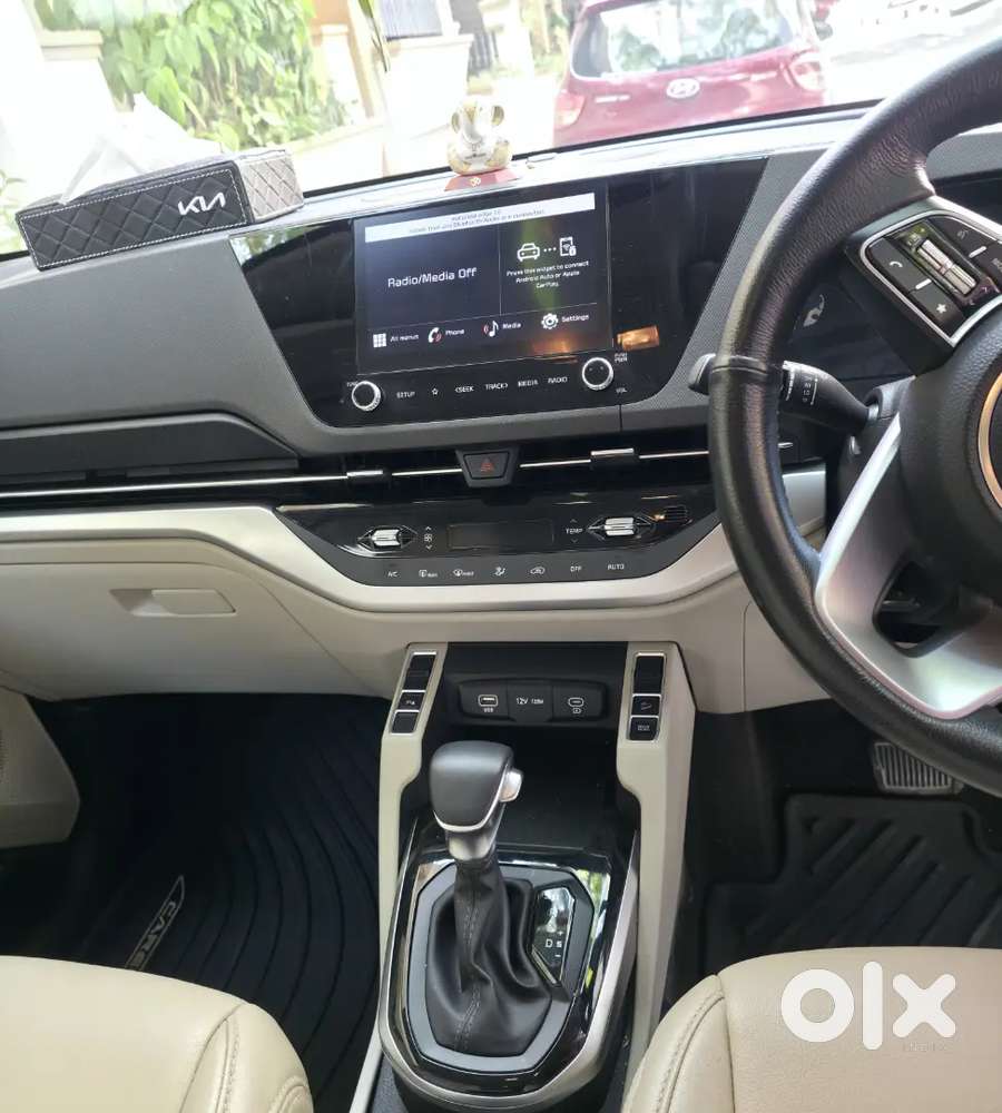 Very Sparingly Used Kia Carens 7 Seater Prestige Plus