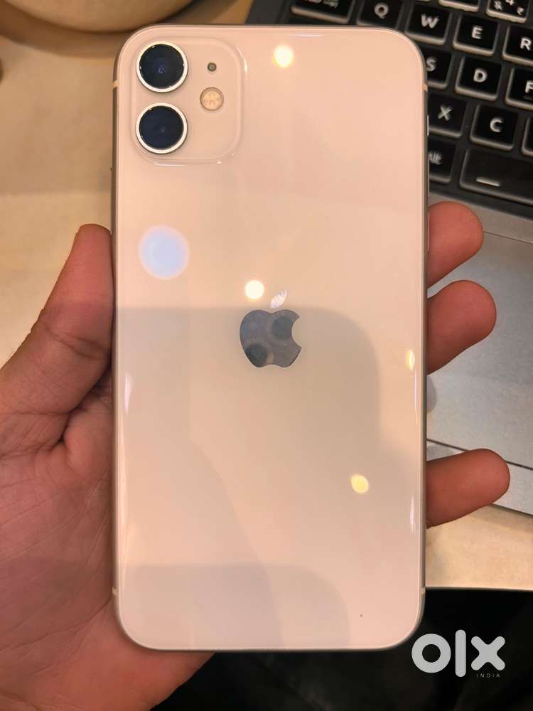 I PHONE 11 128 GB GOOD CONDITION
