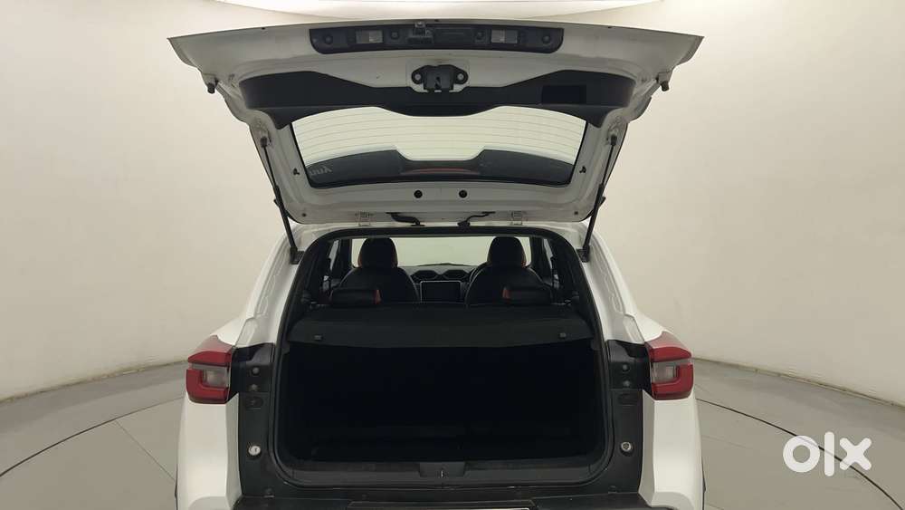 Nissan Magnite 1.0 Xv Premium Turbo Cvt, 2021, Petrol