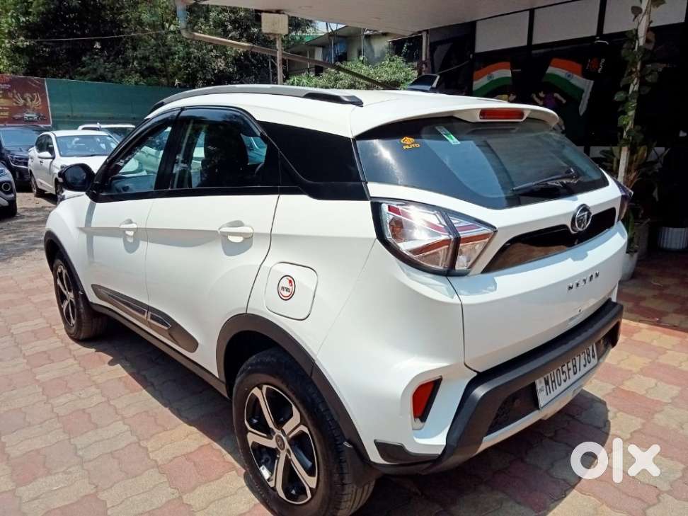 Tata Nexon 1.5 Revotorq Xza Plus S Amt, 2023, Petrol
