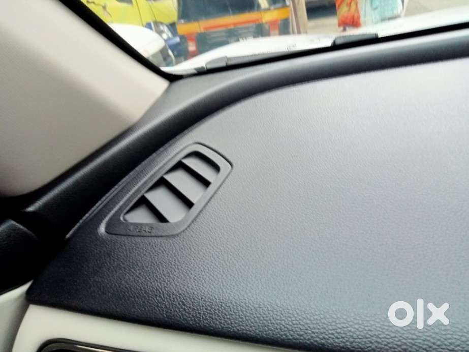Mahindra Xuv700 2.2 Ax 7 Diesel Mt Luxury Pack Str, 2025, Diesel