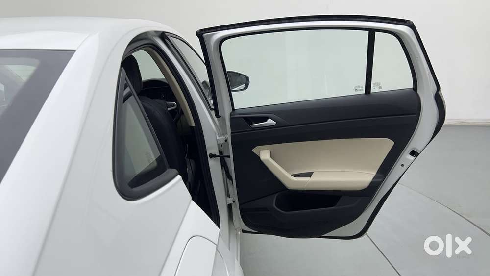 Volkswagen Virtus Highline Plus 1.0 Tsi At, 2022, Petrol