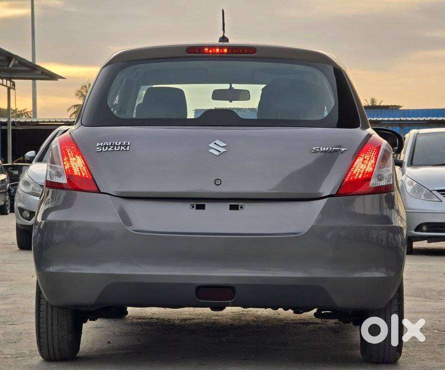 Maruti Suzuki Swift Vxi + Manual, 2012, Petrol