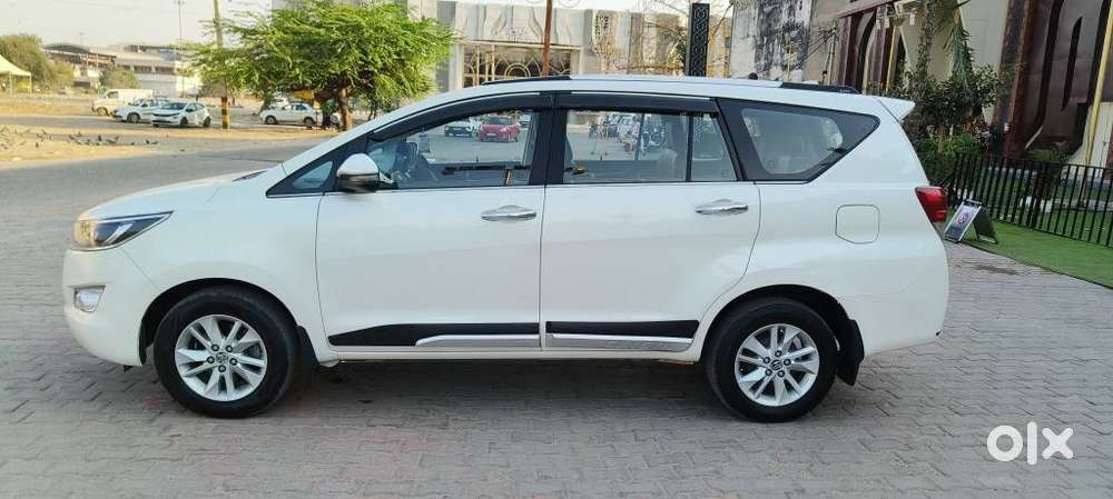 Toyota Innova Crysta 2.4 Vx Mt, 2018, Diesel