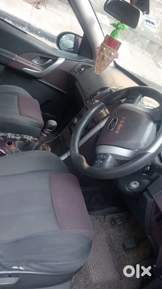 Mahindra Xuv500 2012