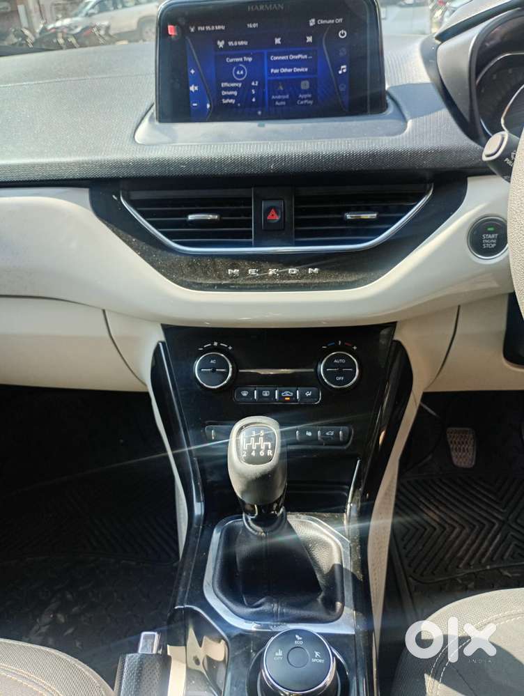 Tata Nexon 1.2 Revotron Xz Plus, 2022, Petrol