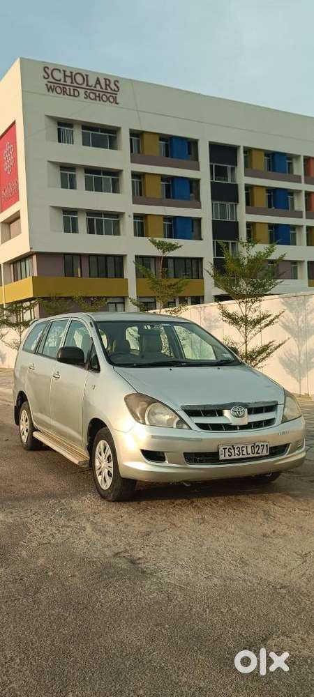 Toyota Innova Crysta 2.4 V, 2007, Diesel