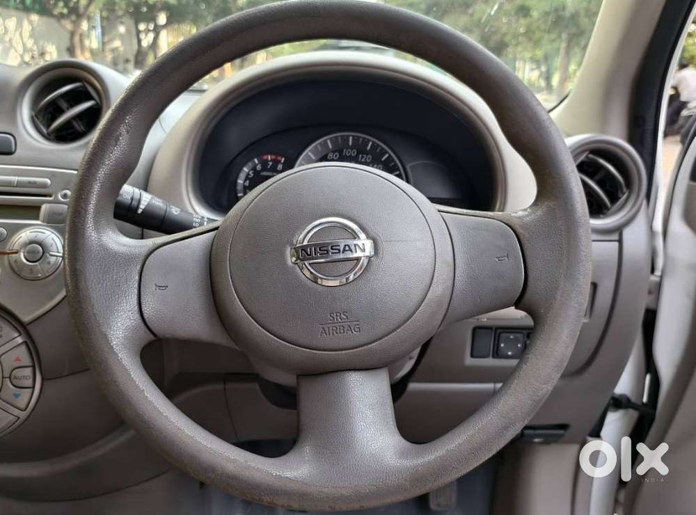 Nissan Micra Cvt Xv, 2014, Petrol