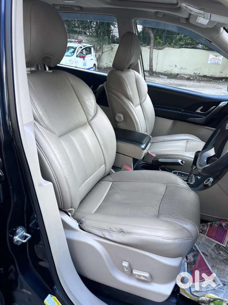 Mahindra Xuv500 At W10 Fwd, 2016, Diesel