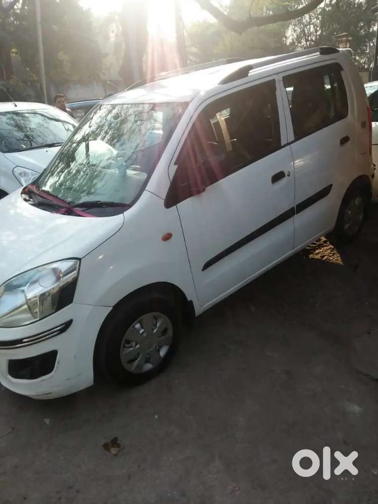 Maruti Wagnor Cng + Petrol ( Company Fitted)  2015 Model