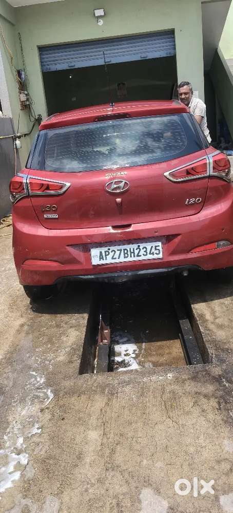 Hyundai I20 2017 Diesel 120000 Km Driven