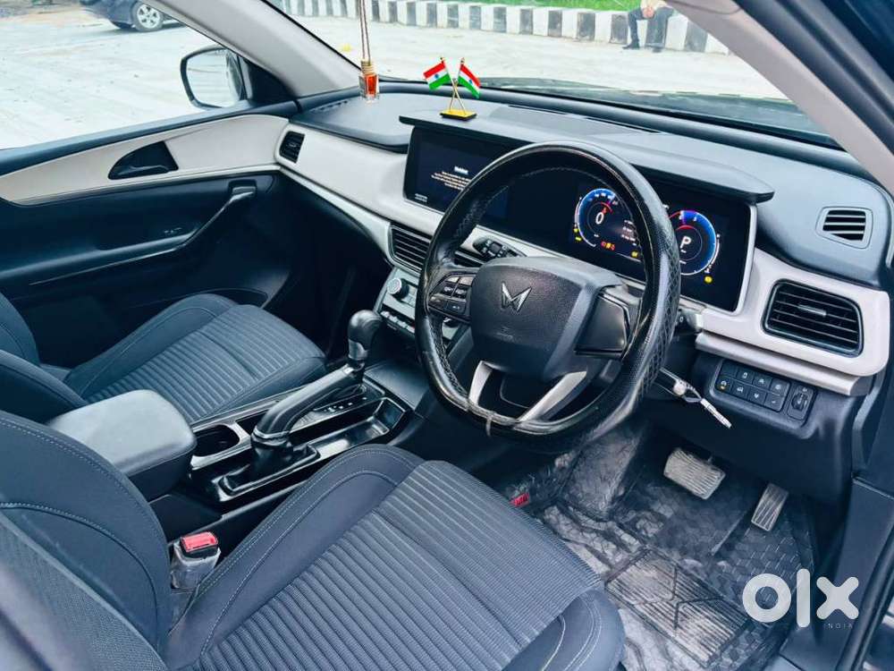 Mahindra Xuv700 2.2 Ax 5 Diesel At 7 Str, 2023, Diesel