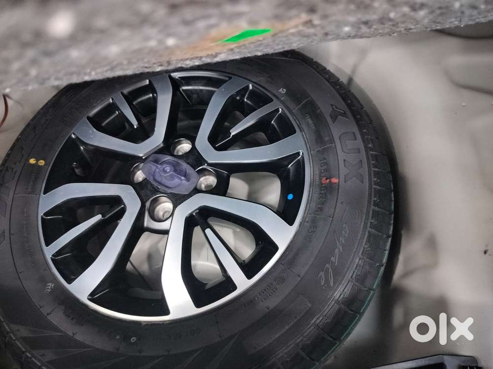 Maruti Suzuki Swift Vxi + Manual, 2023, Petrol