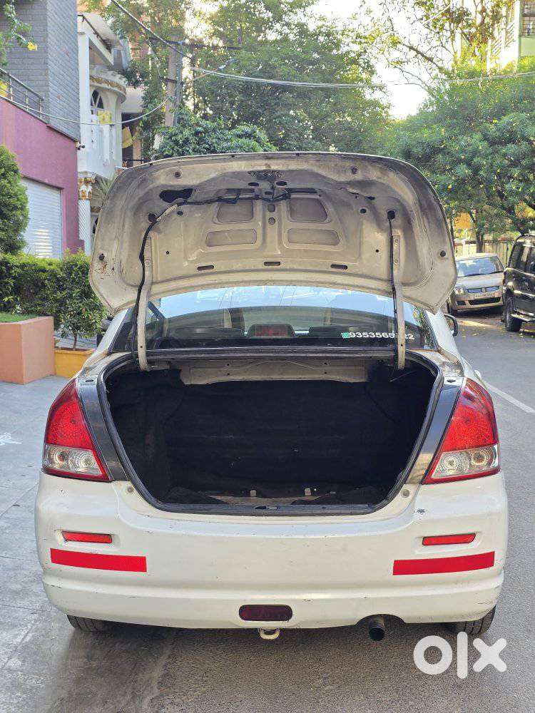 Maruti Suzuki Swift Dzire Tour Ldi, 2016, Diesel