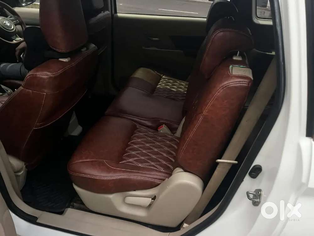 Maruti Suzuki Ertiga 2023 Second-owner Manual