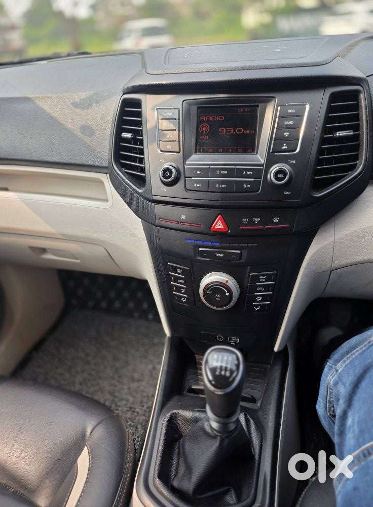 Mahindra Xuv300 W6, 2022, Petrol