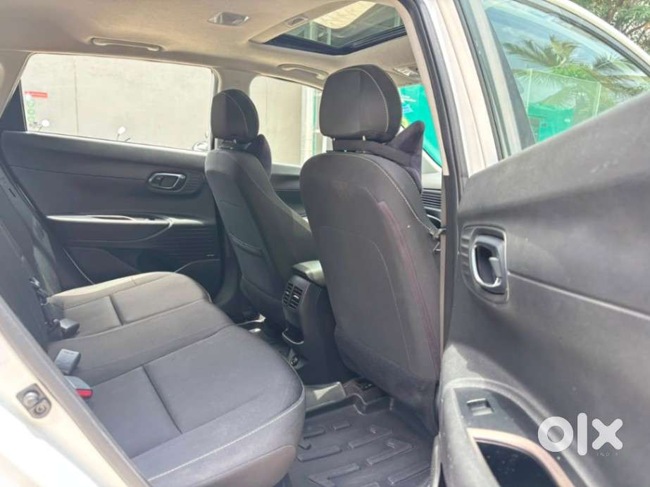 Hyundai I20 Asta (o) 1.2 Ivt, 2023, Petrol