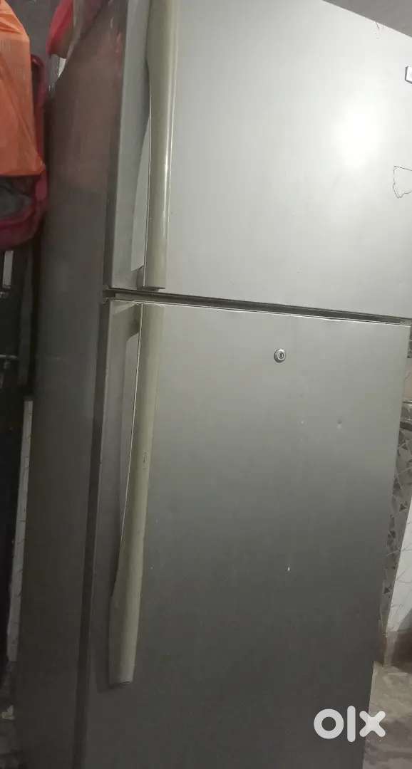 Lg fridge  I want to sale location uttam nagar