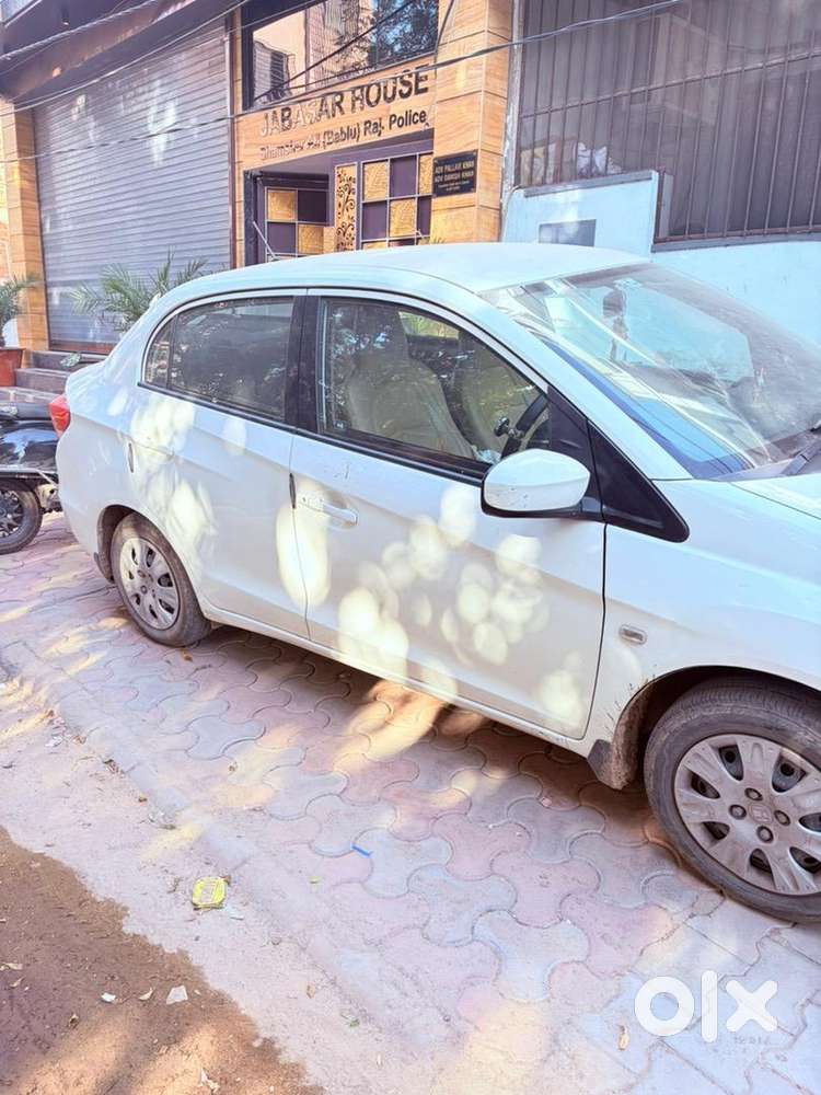 Honda Amaze 2013 Petrol Well Maintained