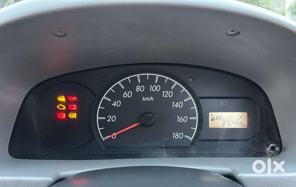 Maruti Suzuki Alto 2011 Petrol 37000 Company Service