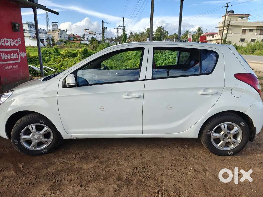 Hyundai I20 Sportz Petrol