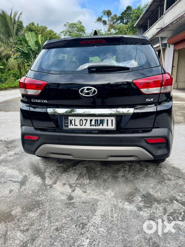 Hyundai Creta 1.6 Diesel At  Sunroof  90% Tyres  Mint Condition