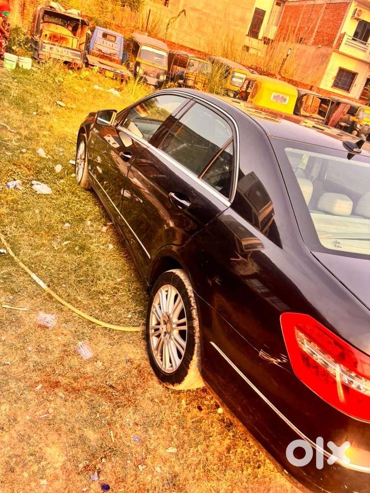Mercedes-benz Luxury 2012 Car