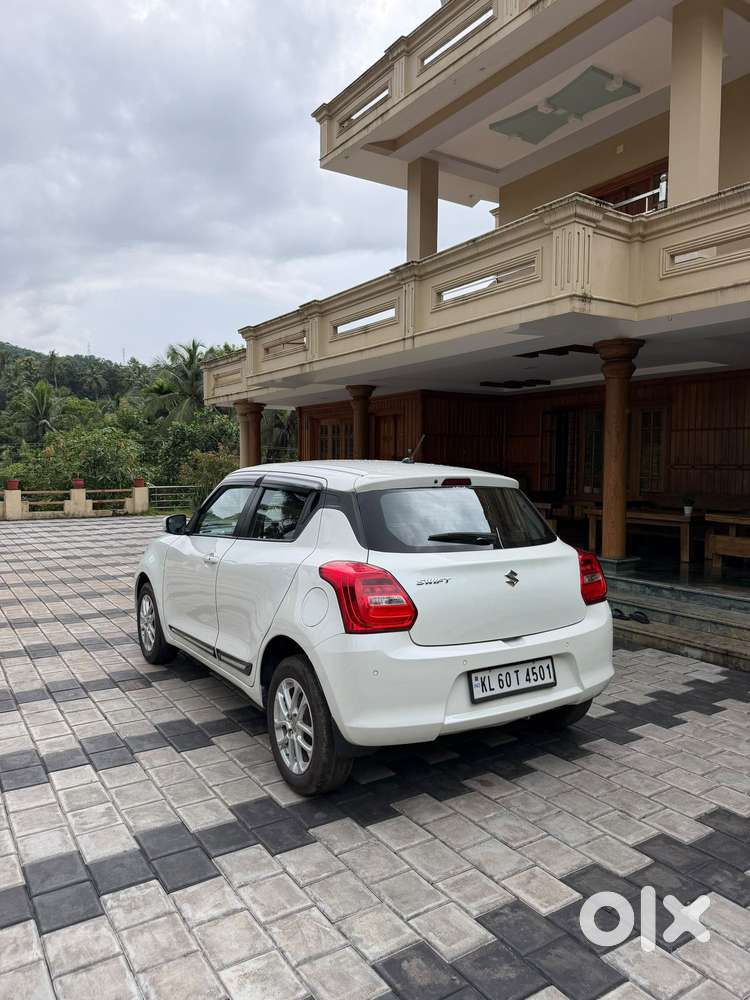 Maruti Suzuki Swift Zxi, 2022, Petrol