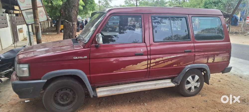 Toyota Qualis 2002 Diesel Well Maintained