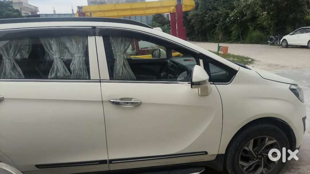 Mahindra Marazzo Diesel 2019