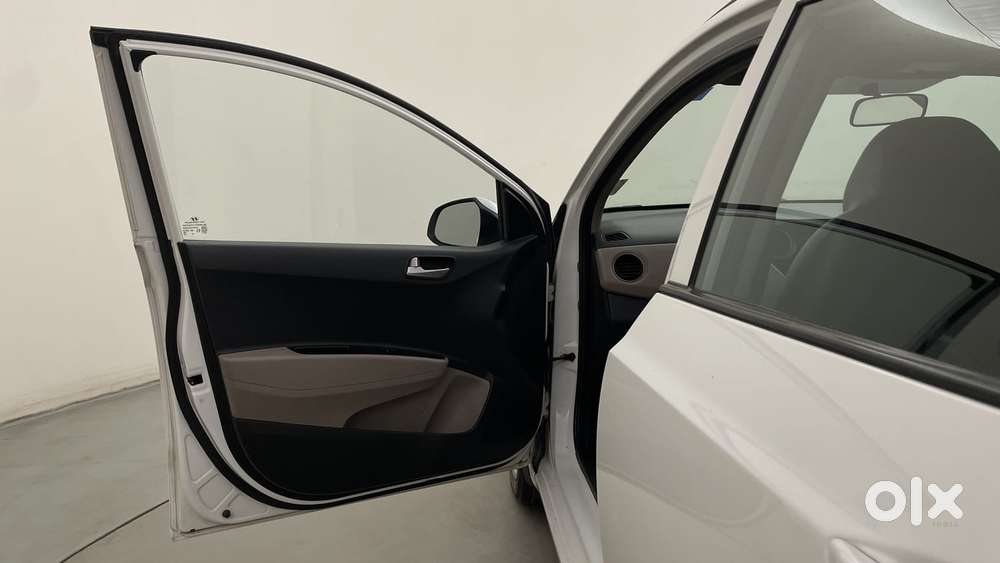 Hyundai Grand I10 1.2 Kappa Sportz, 2016, Petrol