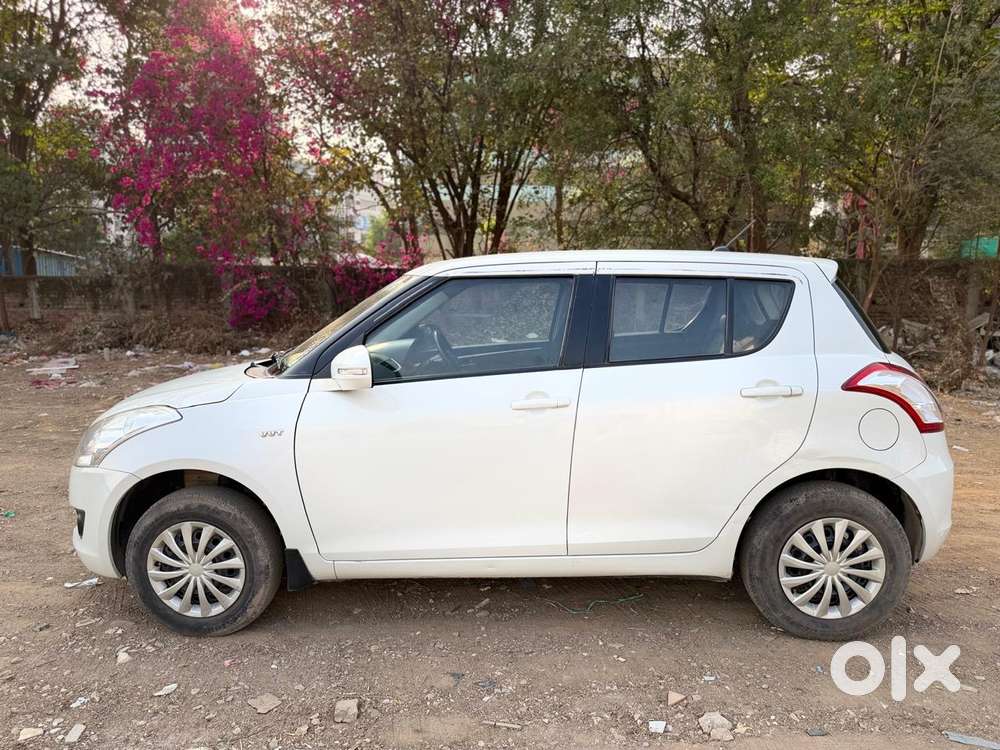 Maruti Suzuki Swift Vxi Cng, 2013, Cng & Hybrids