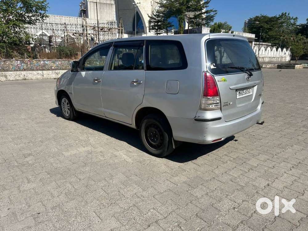 Toyota Innova 2.5 G (diesel) 8 Seater, 2011, Diesel