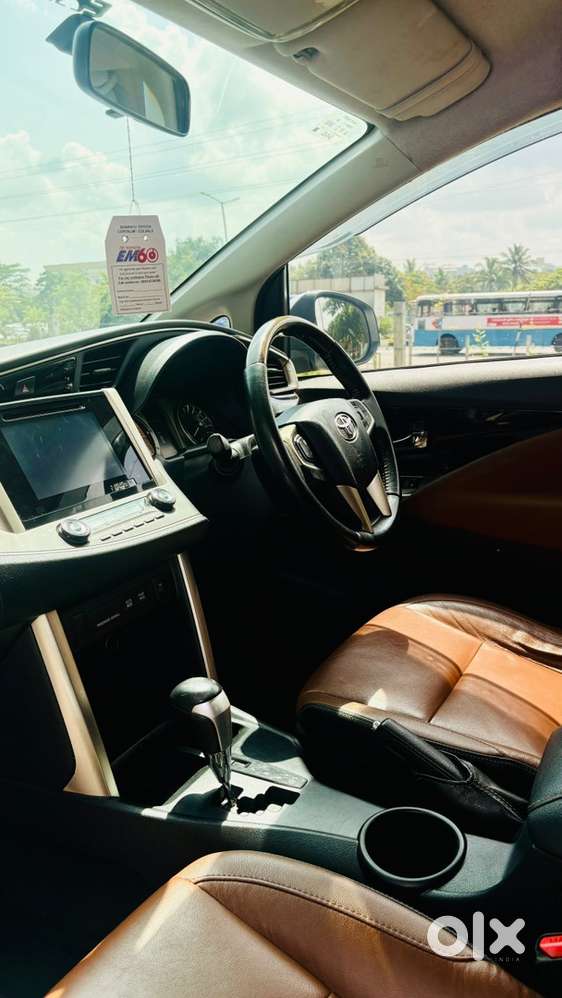 Toyota Innova Crysta 2017