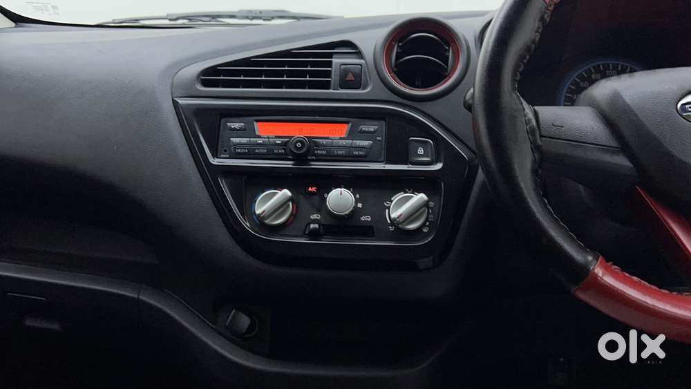 Datsun Redigo 1.0 Limited Edition 2018, 2018, Petrol