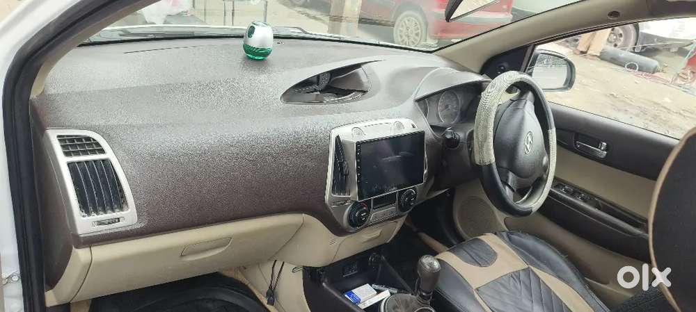 Hyundai I20 Magna 2011 Car