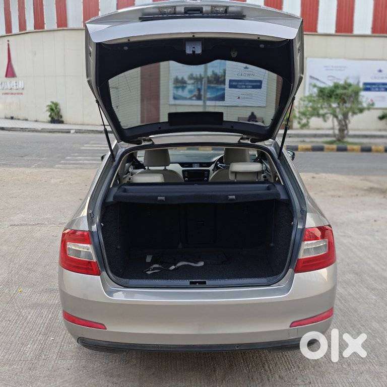 Skoda Octavia Elegance 1.8 Tsi At, 2014, Petrol