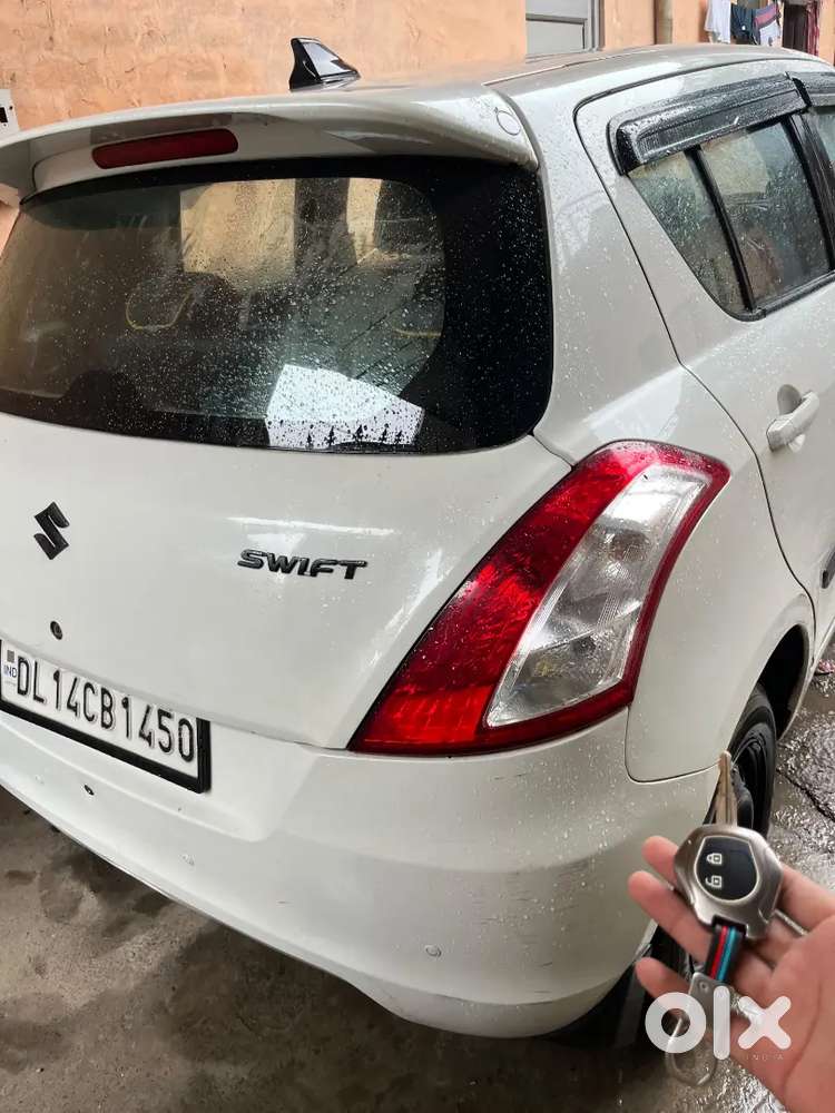 Maruti Suzuki Swift Vxi 2015