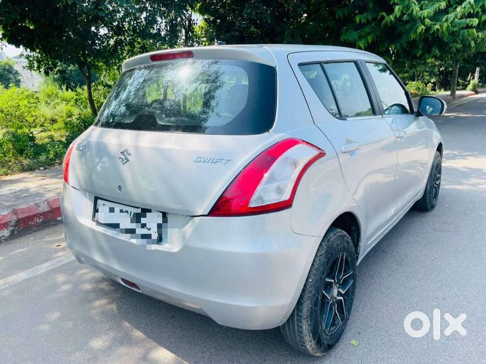 Maruti Suzuki Swift Vxi Optional, 2014, Petrol