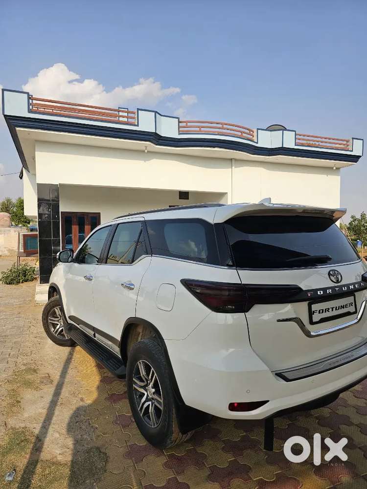 Toyota Fortuner 2021 Diesel 117000 Km Driven