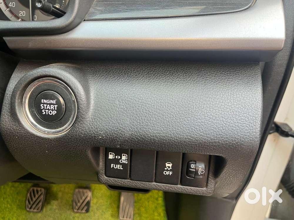 Maruti Suzuki Brezza 1.5 Zxi Plus Smart Hybrid Dual Tone, 2022, Petr..