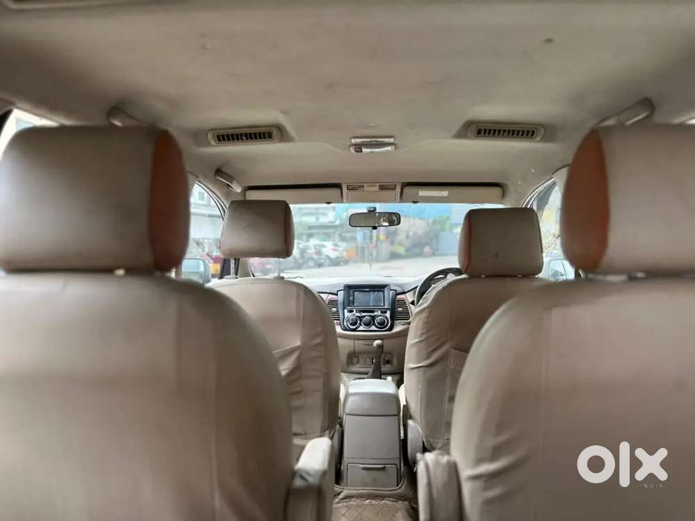 Toyota Innova 2012 Diesel Well Maintained