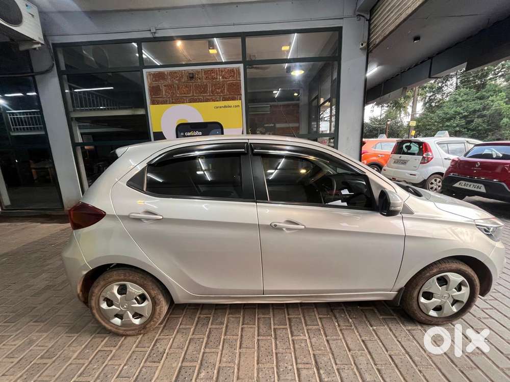 Tata Tiago 1.2 Revotron Xt (o), 2021, Petrol