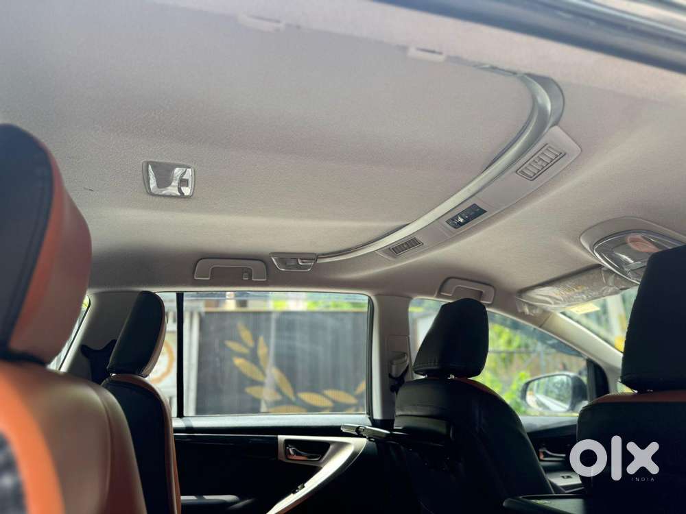 Toyota Innova Crysta