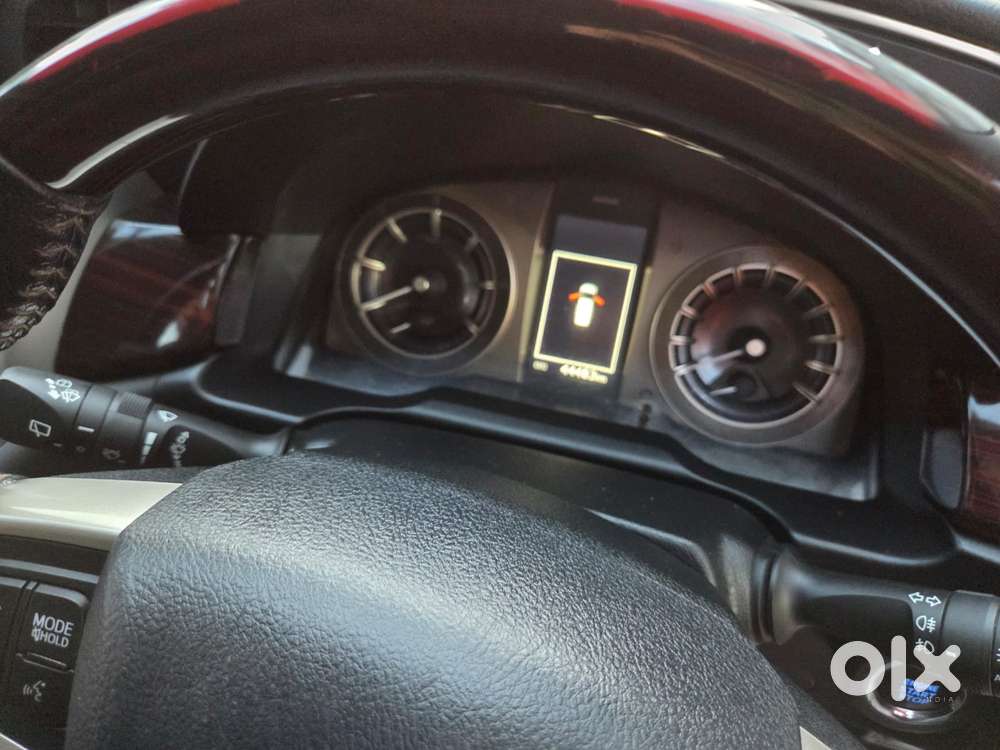 Toyota Innova Crysta 2.4 V, 2024, Diesel