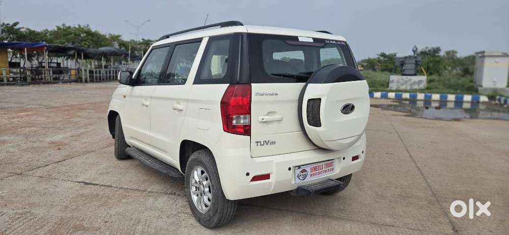 Mahindra Tuv 300 Mhawk100 T8, 2019, Diesel
